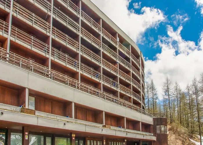 Cervinia Ski-in Ski-out Slopes Appartement *